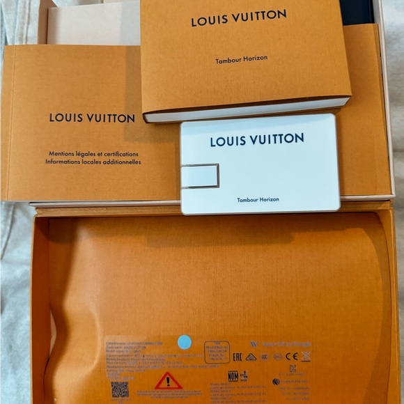 Practically New LV Horizon Tambour.. Mint Condition. - Picture 5 of 10